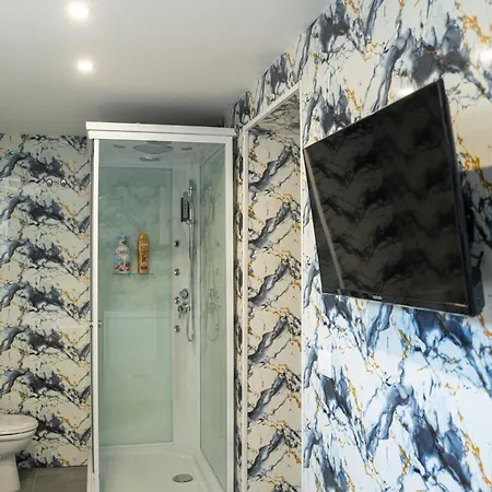 La Demeure De Greta Apartman